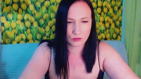 Snapshot of goldmoonn chatting on May 2026 06:01:02 PM goldmoonn online show from May 2026 06:01:02 PM