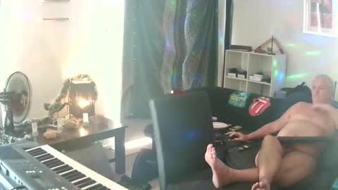 goldyguy011 online show from November 2025 02:11:01 AM