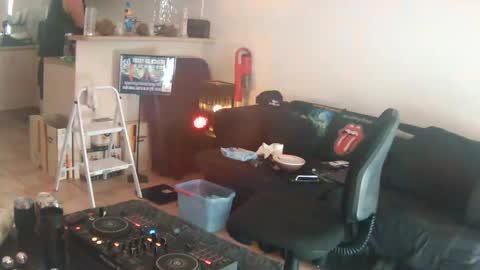 Snapshot of goldyguy011 chatting on July 2026 01:03:01 AM goldyguy011 online show from July 2026 01:03:01 AM