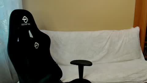 Elizabeth Effie online show from July 2026 04:55:01 PM