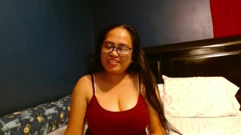 gorgeouslyn09 online show from December 2025 10:38:01 PM