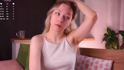 Luna online show from May 2026 01:33:02 AM