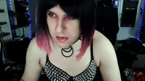 Victoriana online show from December 2024 01:47:01 PM