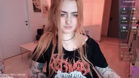 Snapshot of gothkittys chatting on April 2026 08:57:02 PM traumfrau Kira angel face devil eyes I SELL A LOT VIDEO IN GALLERY online show from April 2026 08:57:02 PM