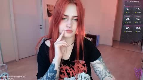 Snapshot of gothkittys chatting on May 2026 02:43:01 PM traumfrau Kira angel face devil eyes I SELL A LOT VIDEO IN GALLERY online show from May 2026 02:43:01 PM