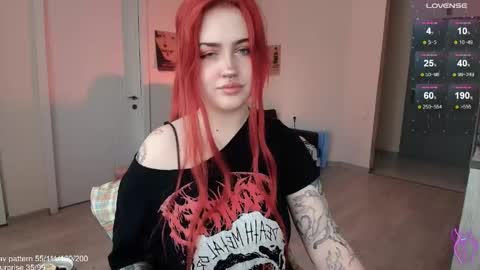 Snapshot of gothkittys chatting on May 2026 12:13:01 PM traumfrau Kira angel face devil eyes I SELL A LOT VIDEO IN GALLERY online show from May 2026 12:13:01 PM