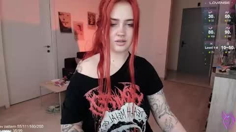 Snapshot of gothkittys chatting on May 2026 02:44:02 PM traumfrau Kira angel face devil eyes I SELL A LOT VIDEO IN GALLERY online show from May 2026 02:44:02 PM