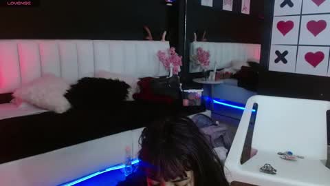 Meredith Alessandra online show from November 2025 04:33:02 AM