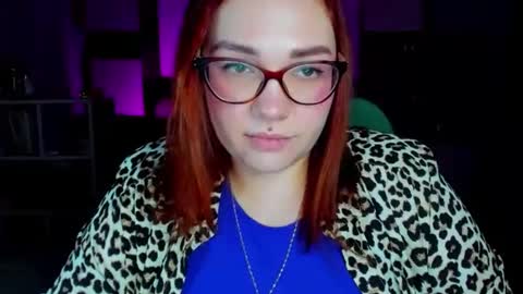 Ines online show from November 2025 10:15:02 PM