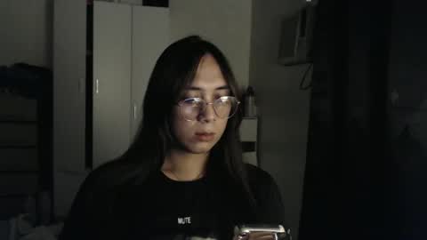 Snapshot of grace_for_youuu chatting on January 2025 06:24:01 AM HoneyGrace online show from January 2025 06:24:01 AM