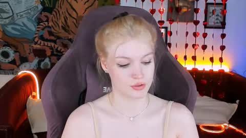 Grace Glamour online show from February 2025 11:28:01 AM