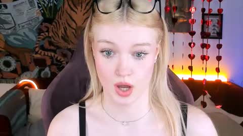 Grace Glamour online show from February 2025 11:25:01 AM