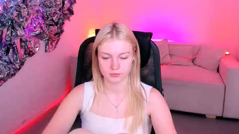 Grace Glamour online show from September 2025 05:18:02 AM