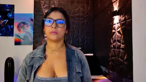 Gracey Milf online show from November 2025 11:43:01 AM