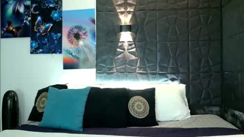 Gracey Milf online show from December 2025 12:11:02 PM