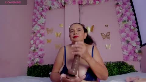 Mi Name is violeta  online show from April 2026 02:53:01 PM