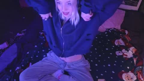 graylovescookies online show from December 2024 09:00:02 PM