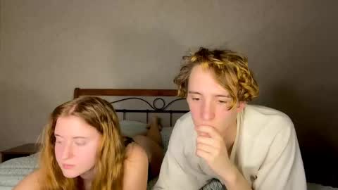 Snapshot of grayzee_ chatting on February 2025 05:57:02 PM Gray and Milly online show from February 2025 05:57:02 PM