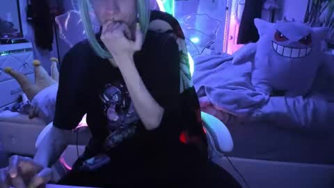 GreenEyedLovexo online show from September 2025 02:22:02 PM