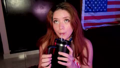 Snapshot of greeneyes_diamond chatting on July 2026 01:45:01 AM greeneyes_diamond online show from July 2026 01:45:01 AM