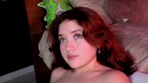 Snapshot of greeneyes_diamond chatting on August 2026 10:02:01 PM greeneyes_diamond online show from August 2026 10:02:01 PM