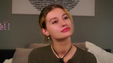 Kelly online show from December 2025 12:54:01 PM