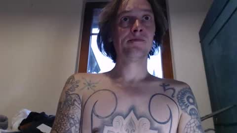 Greenmoon online show from November 2025 03:03:01 PM