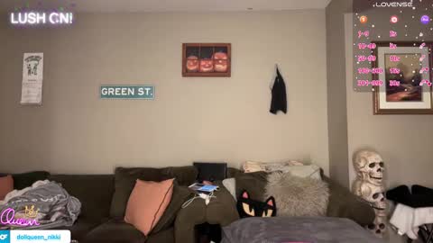 SexQueen Nikki online show from January 2026 03:00:02 AM