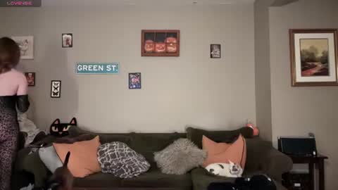 Snapshot of greenxxxqueen chatting on June 2026 04:59:02 AM SexQueen Nikki online show from June 2026 04:59:02 AM