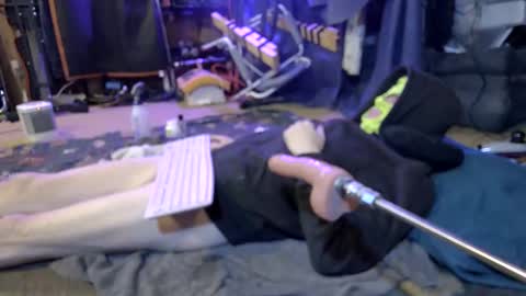 Snapshot of gregbball1 chatting on January 2025 05:13:01 AM electrogee1 online show from January 2025 05:13:01 AM