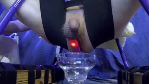 Snapshot of gregbball1 chatting on September 2025 08:30:02 PM electrogee1 online show from September 2025 08:30:02 PM