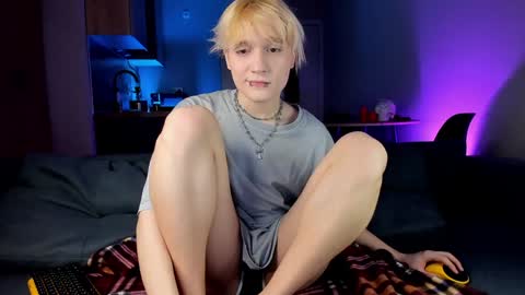 Snapshot of gregory_byyrd chatting on January 2025 07:20:01 PM Greg-independent model online show from January 2025 07:20:01 PM