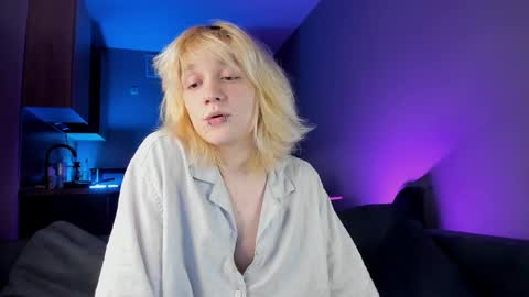 Snapshot of gregory_byyrd chatting on February 2025 11:21:02 PM Greg-independent model online show from February 2025 11:21:02 PM