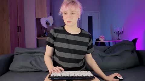 Greg-independent model online show from February 2026 09:47:02 PM