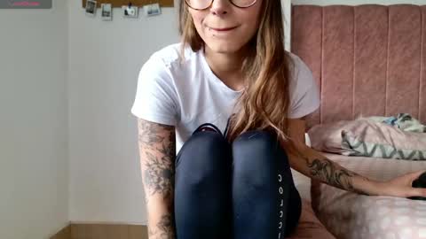 Snapshot of greta_miss chatting on April 2026 07:59:01 PM Emmy online show from April 2026 07:59:01 PM