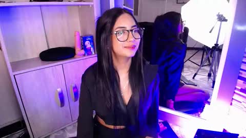 Gretel  online show from March 2026 03:41:02 AM