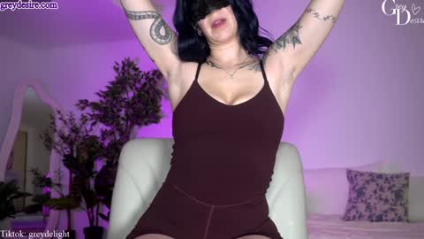       2 online show from February 2026 03:44:01 PM