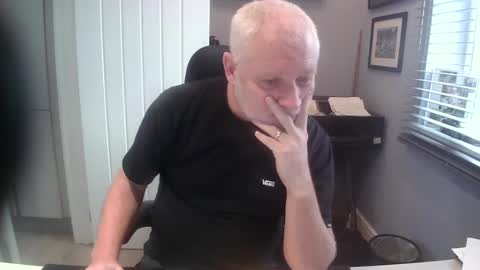 greyfox_6000 online show from January 2025 12:32:02 PM