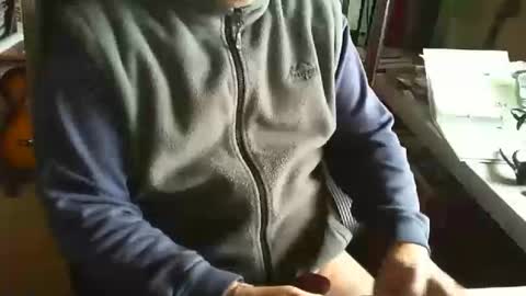 Snapshot of greyhounddog chatting on December 2024 12:55:02 PM greyhounddog online show from December 2024 12:55:02 PM