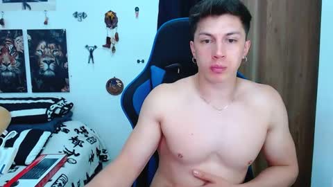 griego01 online show from February 2025 11:31:01 PM