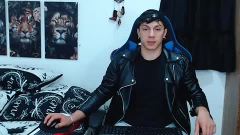 griego01 online show from March 2025 02:36:02 AM