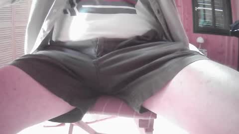 Snapshot of grimbergen123 chatting on May 2026 04:58:02 PM Grim online show from May 2026 04:58:02 PM