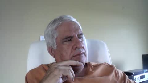 grisa01 online show from January 2026 12:32:02 PM