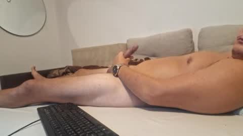 Snapshot of grizlivl24 chatting on September 2025 12:21:01 AM grizlivl24 online show from September 2025 12:21:01 AM