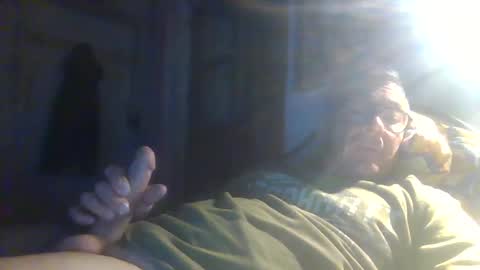 Snapshot of grosbite20cm chatting on October 2025 07:23:02 PM grossbite20cm online show from October 2025 07:23:02 PM