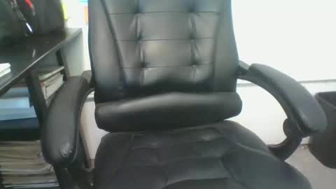 grower_not_a_show_er online show from May 2026 06:01:01 PM