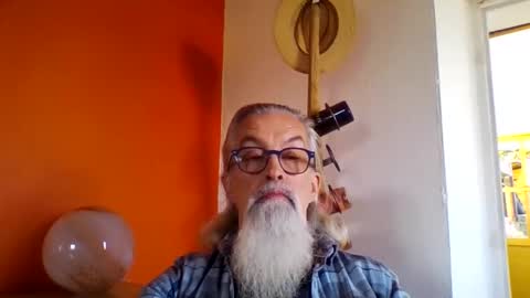 Grybear online show from November 2025 12:05:02 PM