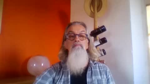 Grybear online show from November 2025 10:18:01 AM