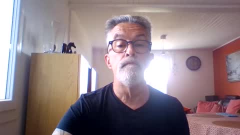 Snapshot of grybear60 chatting on May 2026 10:01:01 AM Grybear online show from May 2026 10:01:01 AM