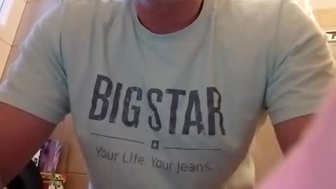 Snapshot of grzegorz34 chatting on January 2025 07:10:01 AM Greg online show from January 2025 07:10:01 AM